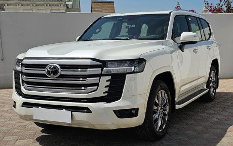 ورود تویوتا لندکروز ۲۰۲۵ به ایران
