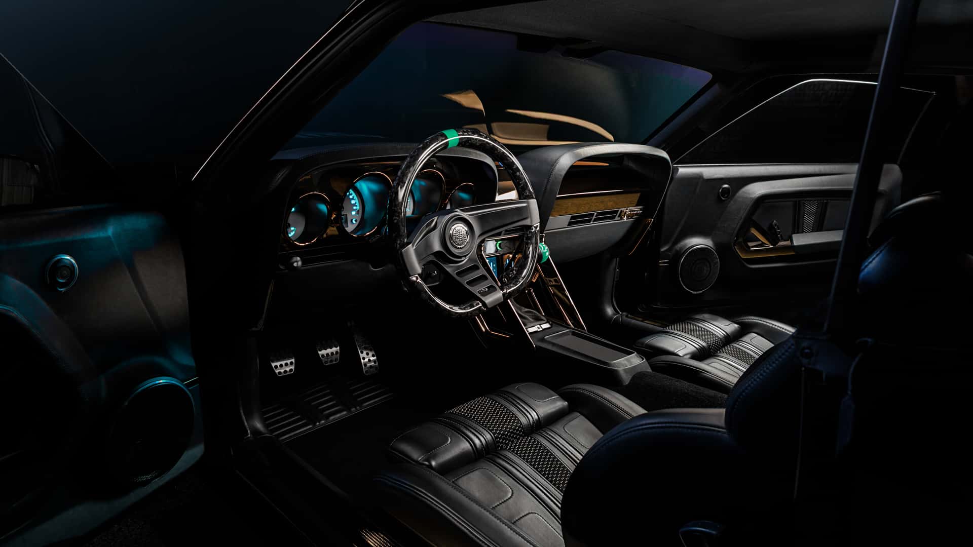 کینگ‌ پین رینگ‌ برادرز: موستانگ