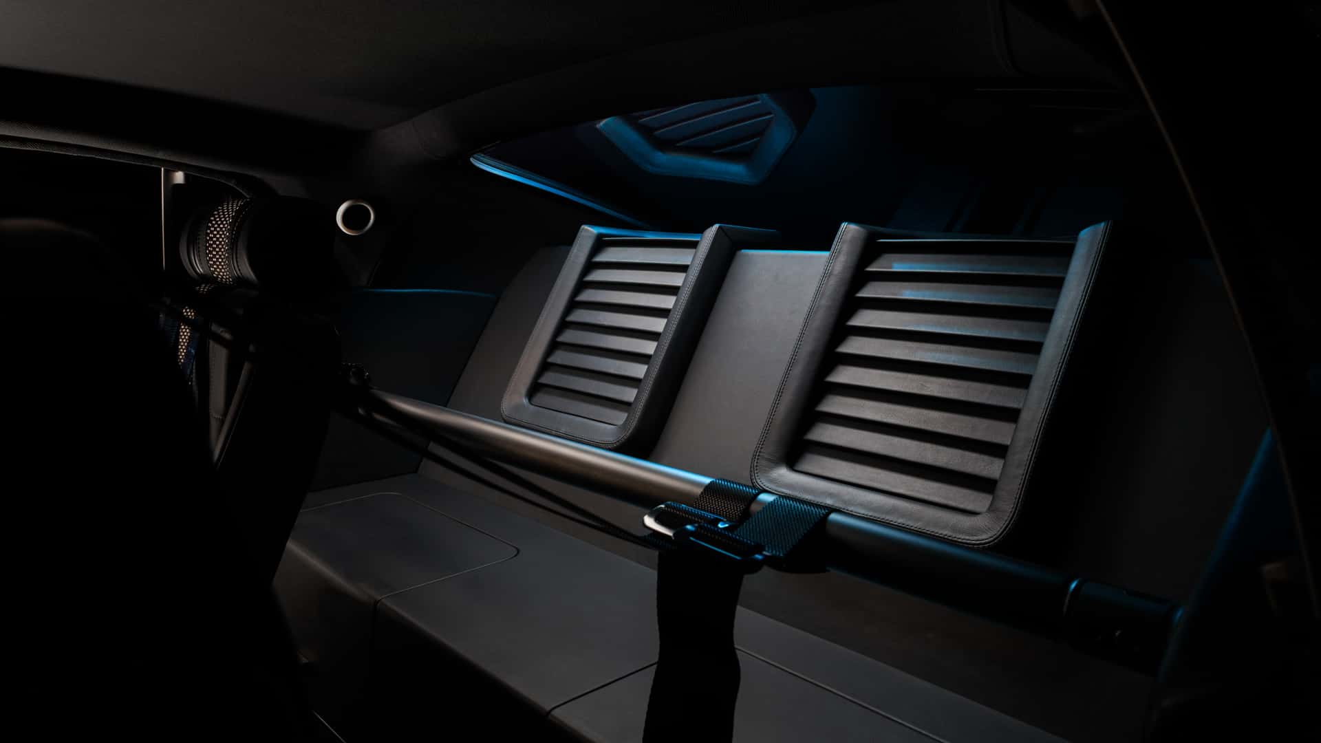 کینگ‌ پین رینگ‌ برادرز: موستانگ