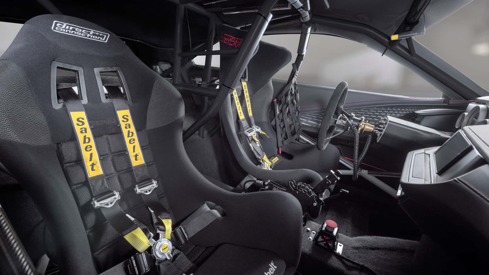 دوج چارجر 2025 هاستل استاف درگ پک