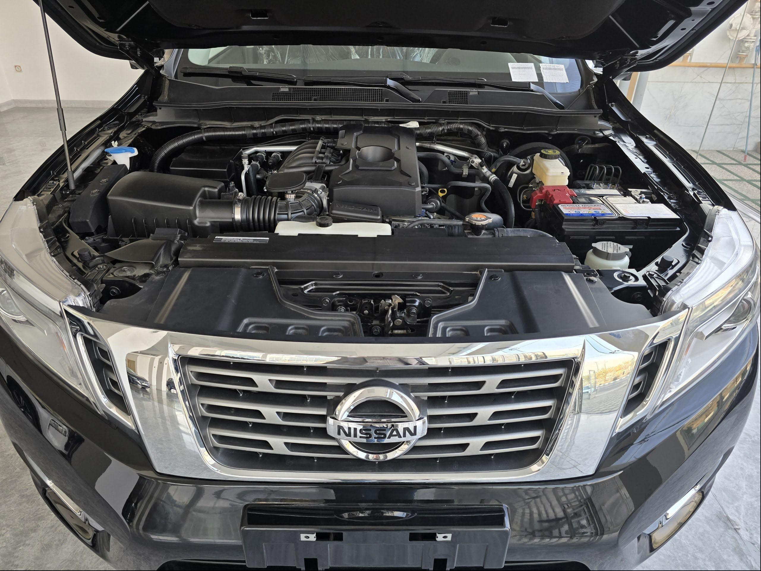 نیسان ناوارا