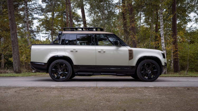 پیکاپ سفارشی لندرور دیفندر