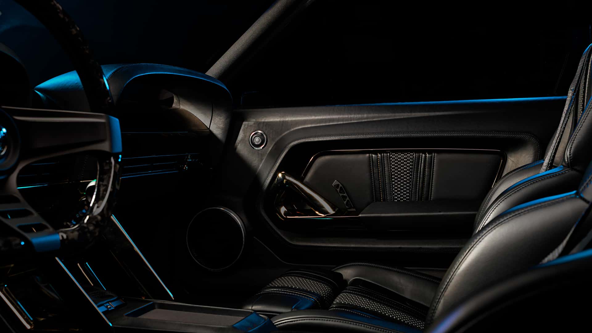 کینگ‌ پین رینگ‌ برادرز: موستانگ