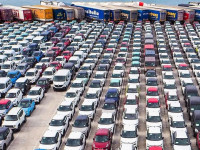 درخواست سقف ارزی مستقل برای خودروهای بنزینی