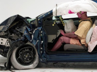 اهمیت حیاتی ایمنی خودرو؛ عاملی کلیدی در کاهش تلفات جاده‌ ای