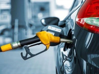 پیامدهای بنزین سه‌ نرخی بر بازار خودرو