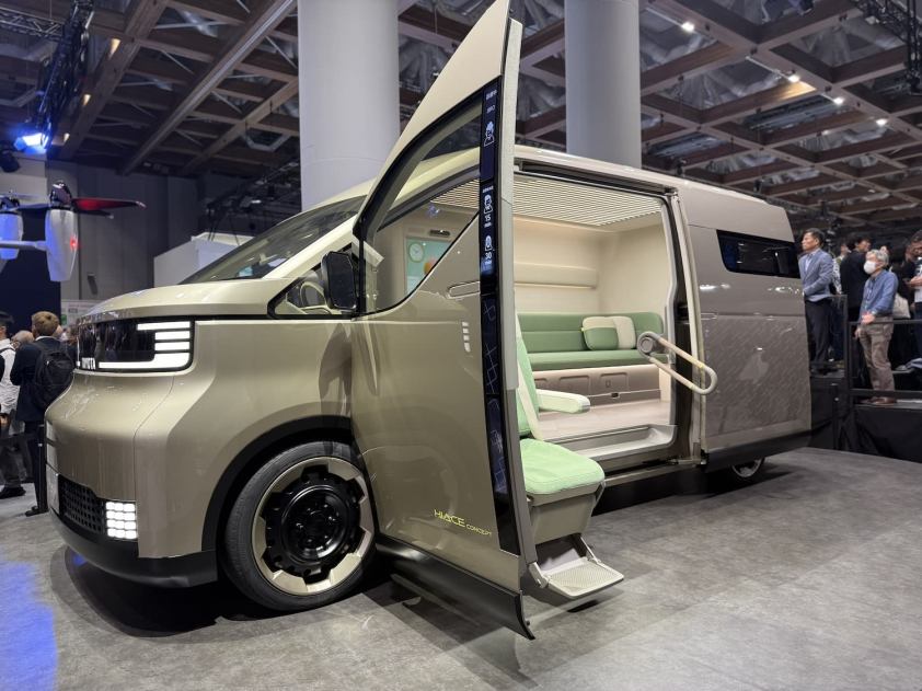 کانسپت تویوتا هایس