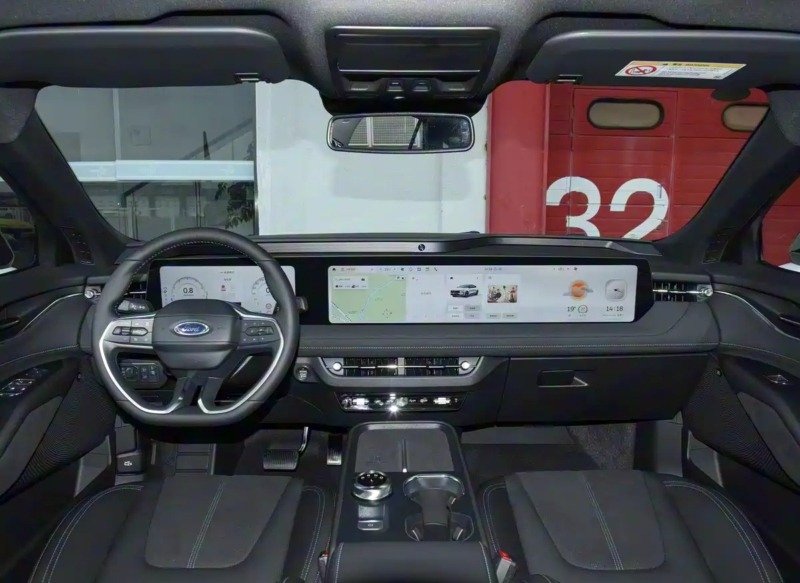 فورد موندئو 2025