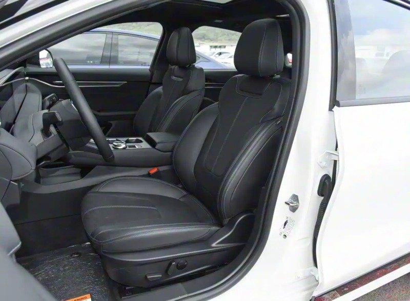 فورد موندئو 2025