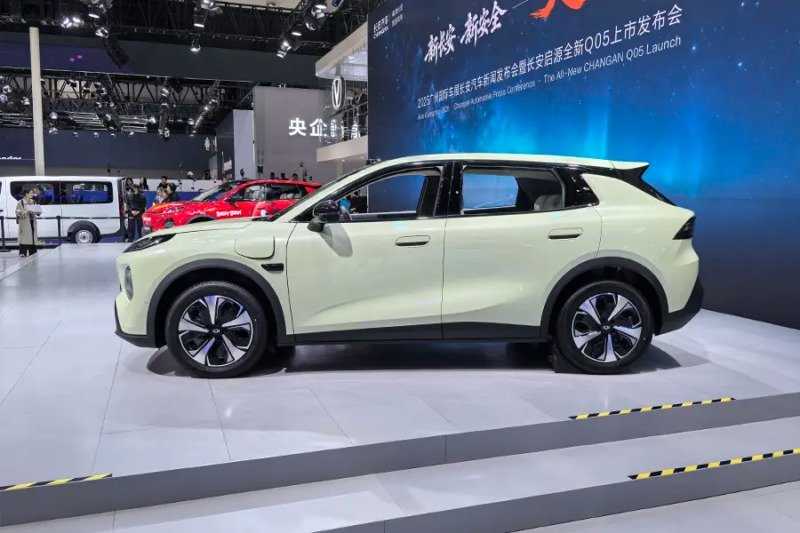 چانگان نوو Q05