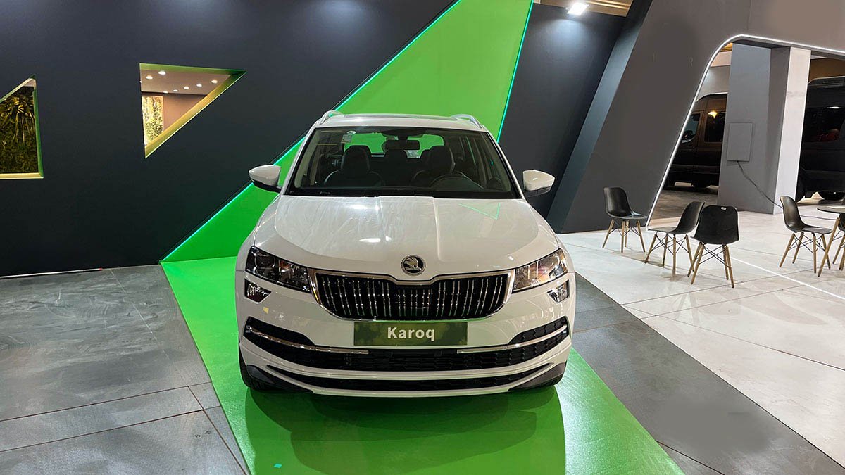 نمای جلو اشکودا کاروک