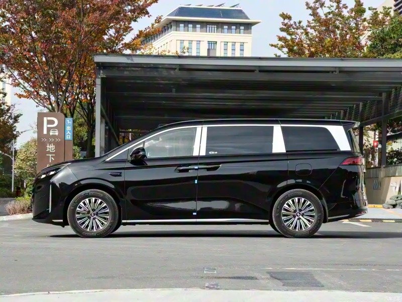 بی وای دی M9 مدل 2026