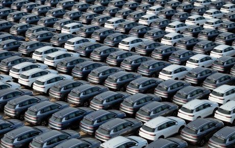 پشت پرده توقف واردات خودرو و عدم شفافیت در بازار