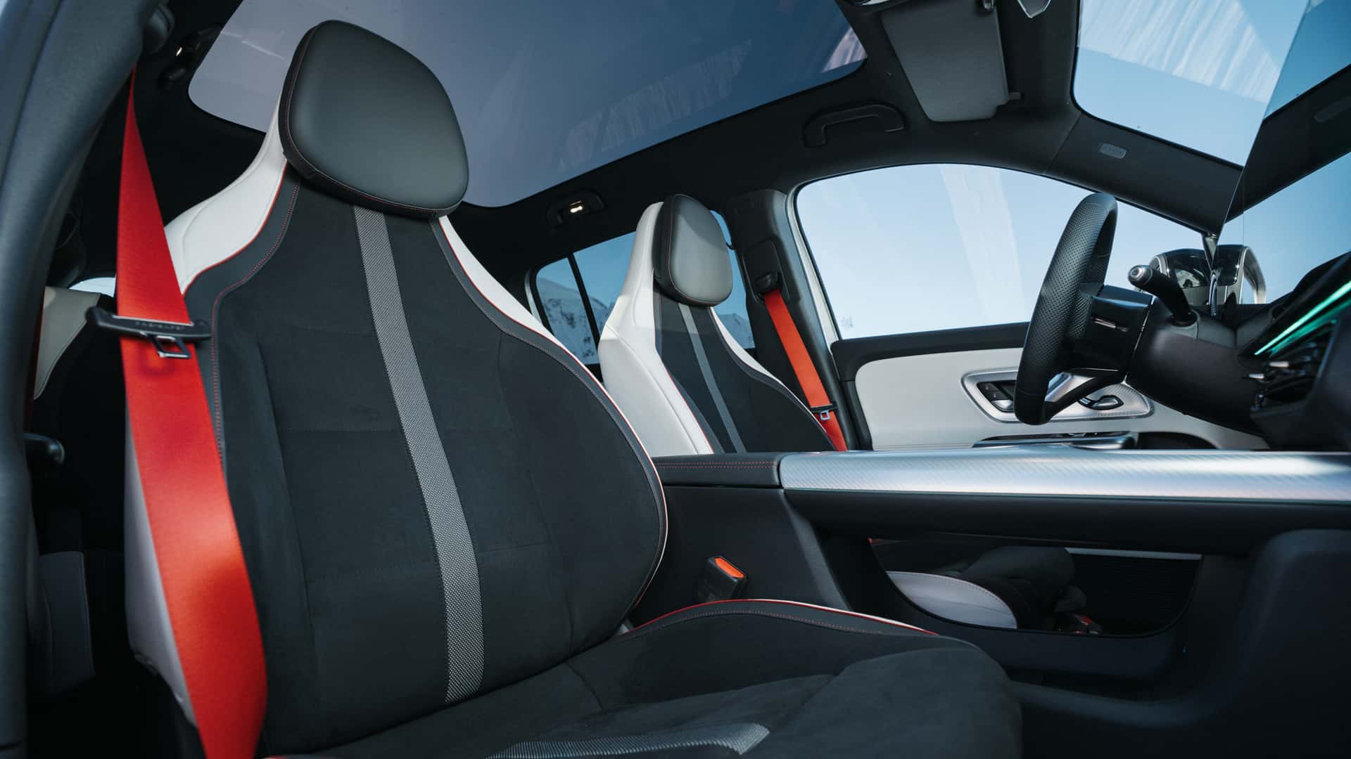 بنز GLB مدل 2026