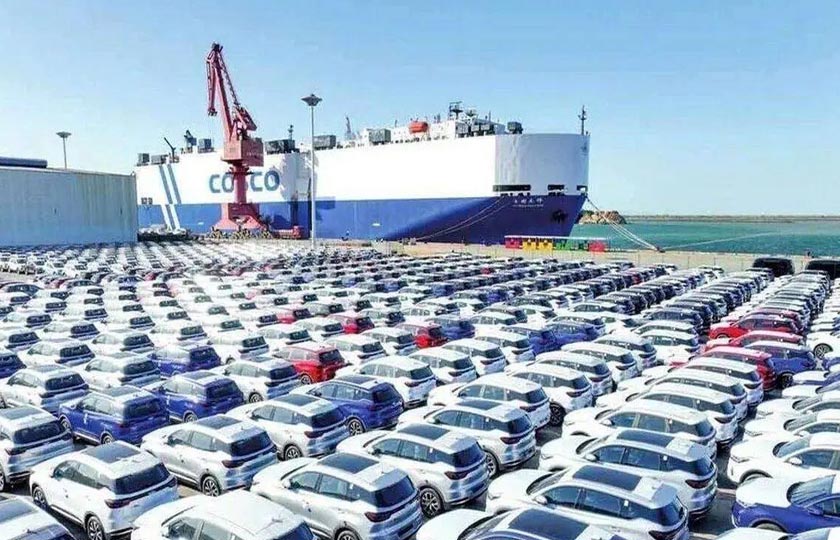 چرا واردات خودرو در سال ۱۴۰۴ همچنان متوقف مانده است؟