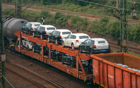واردات خودرو با قطار