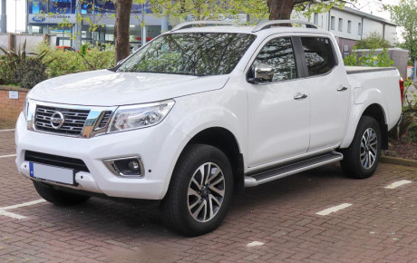 نیسان ناوارا