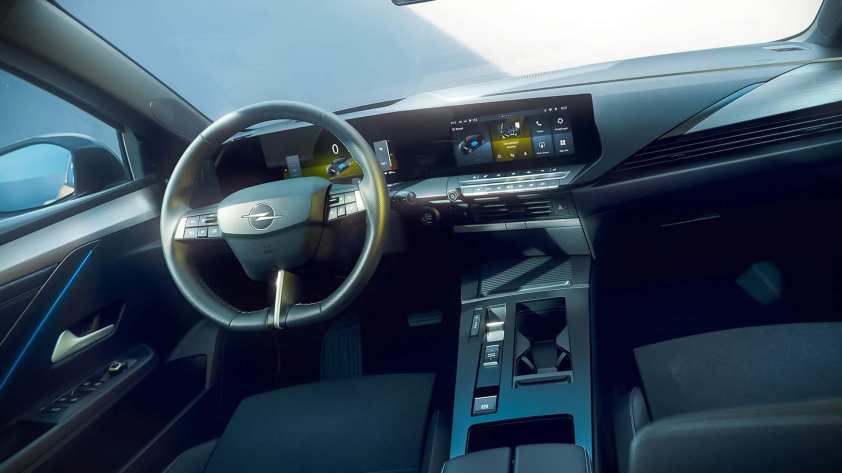 اپل آسترا 2026