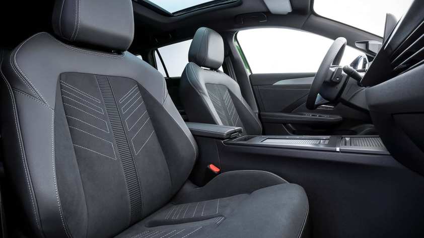 اپل آسترا 2026