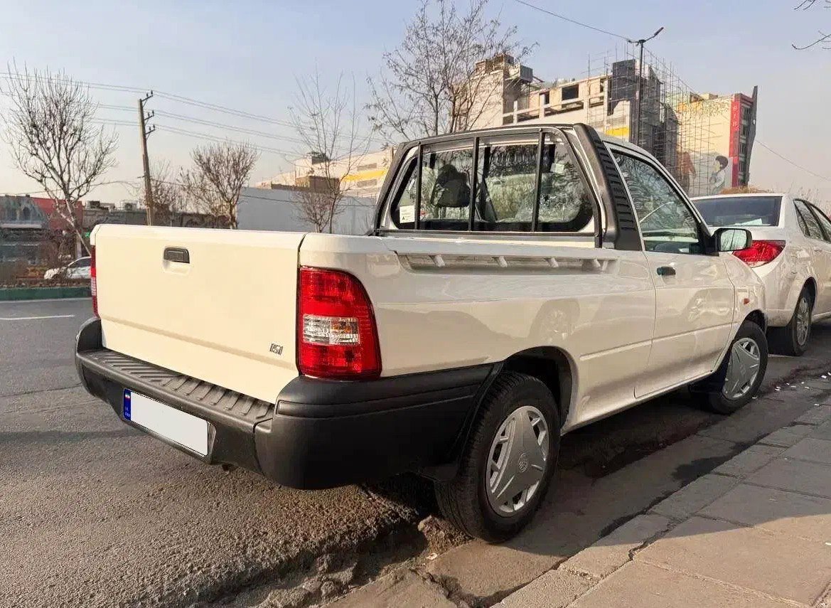 نمای عقب پراید 151 GX