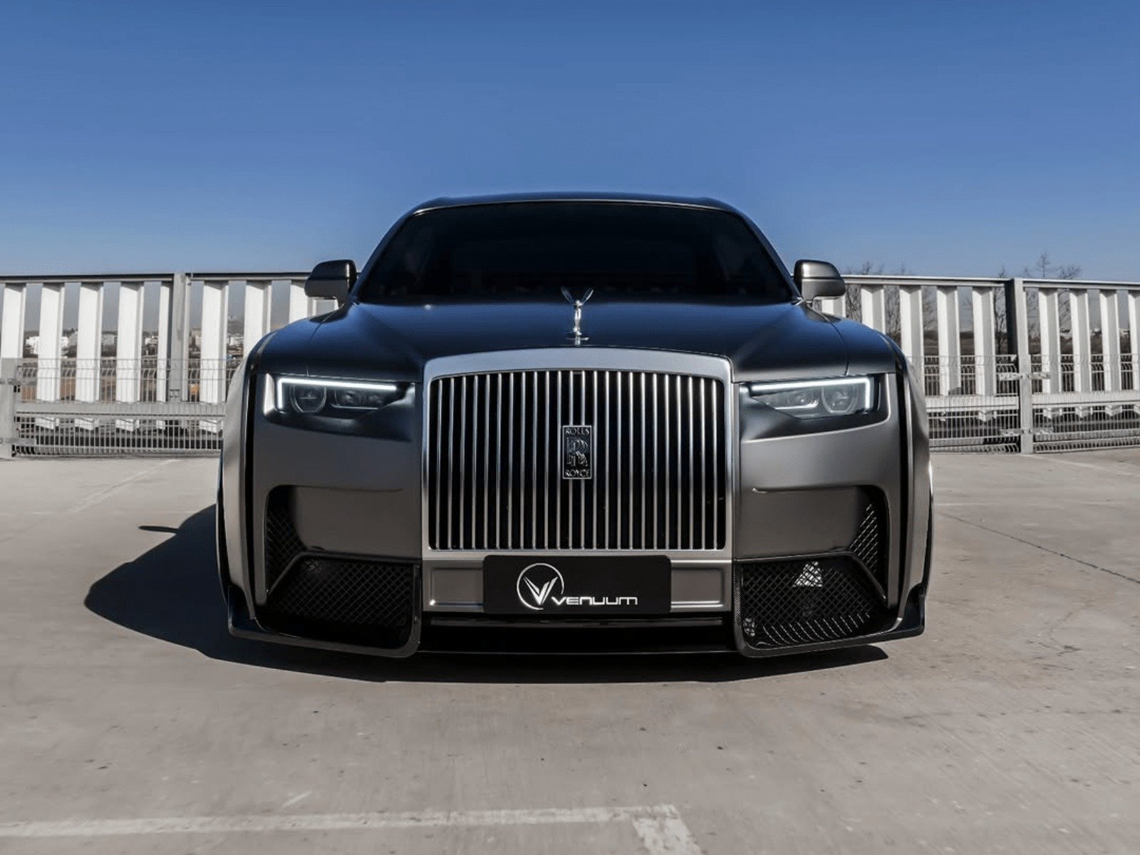 رولزرویس گوست وانتـا