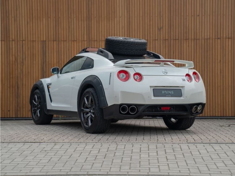 نیسان GT-R آفرودی