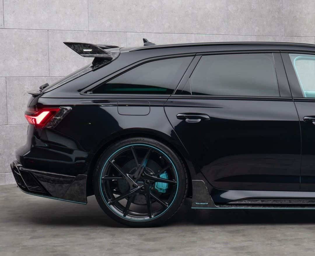 آئودی RS6 آوانت منصوری