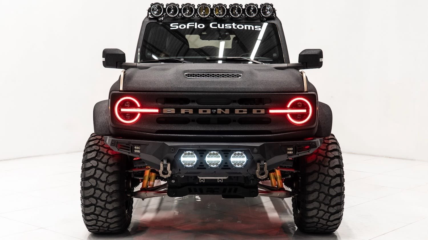 فورد برانکو 6×6 Apocalypse Dark Horse