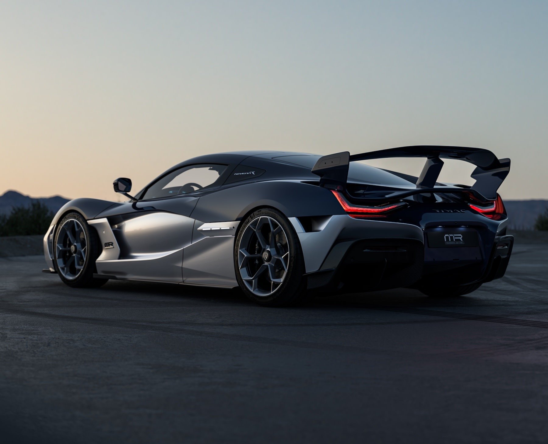 ریمک نورا R نسخه Founder’s Edition