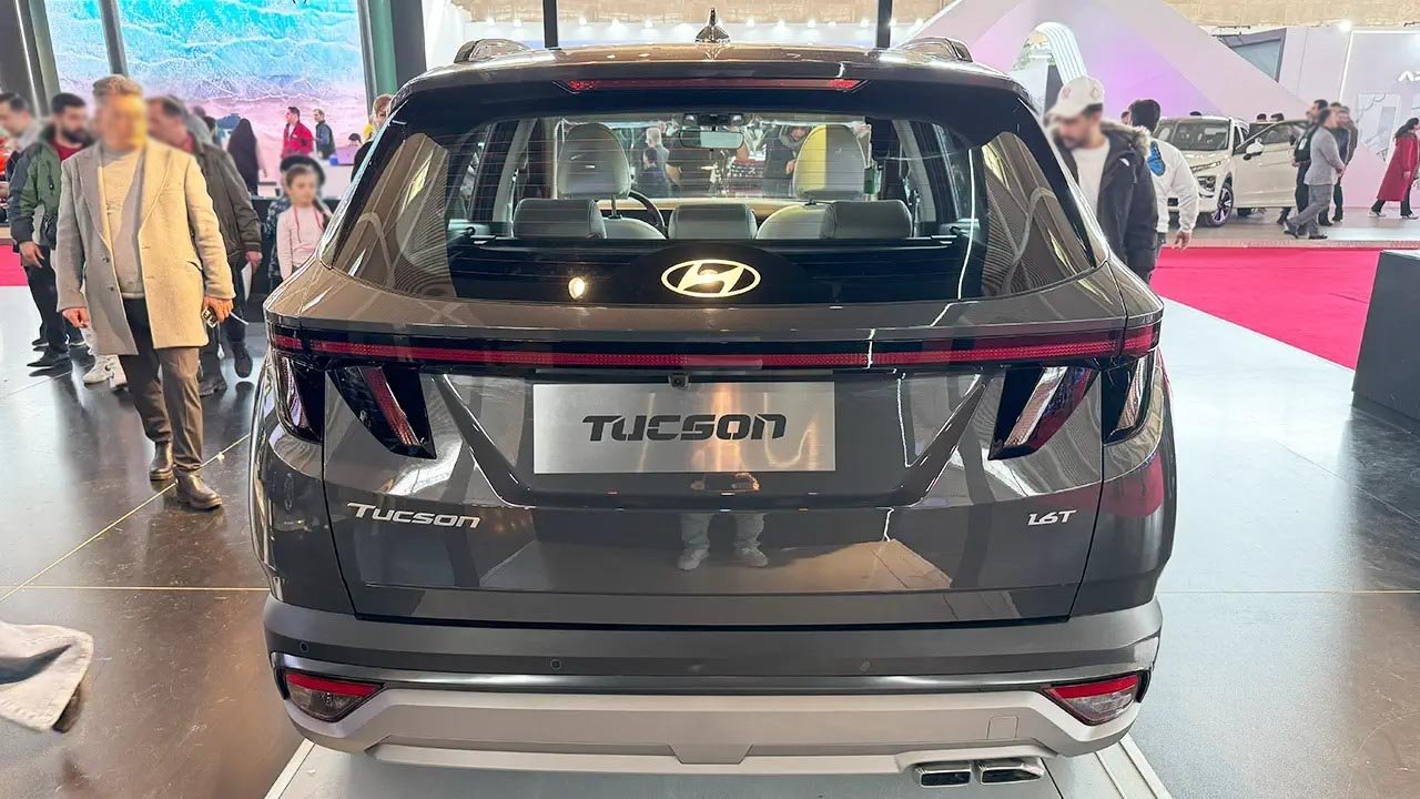 نمای عقب هیوندای توسان 2025