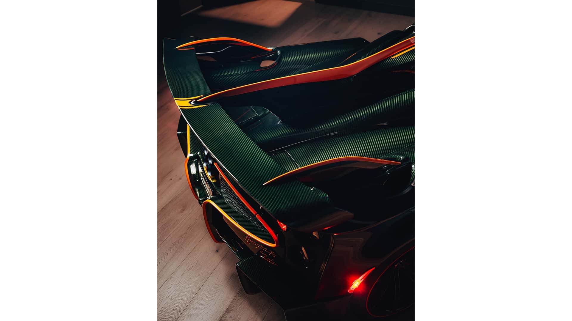 پاگانی هوایرا 70 تریونفو