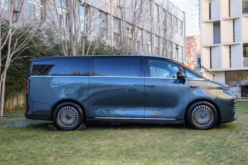 جیلی گلکسی V900