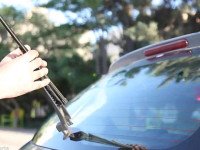 راهنمای کامل برف‌ پاک‌ کن عقب پژو ۲۰۶؛ از نحوه استفاده تا عیب‌ یابی