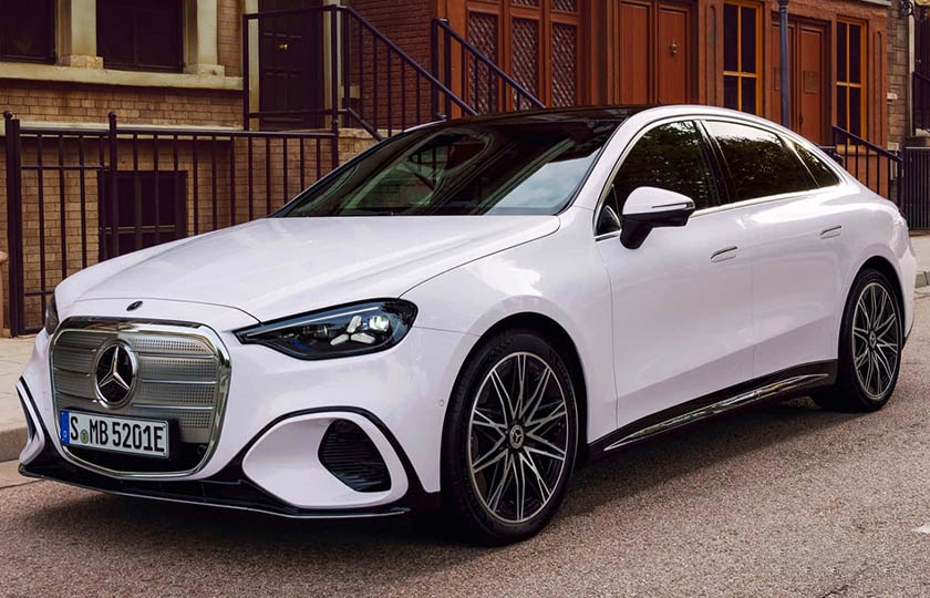 مرسدس C-Class الکتریکی معرفی شد؛ سدان برقی با برد ۷۶۲ کیلومتر