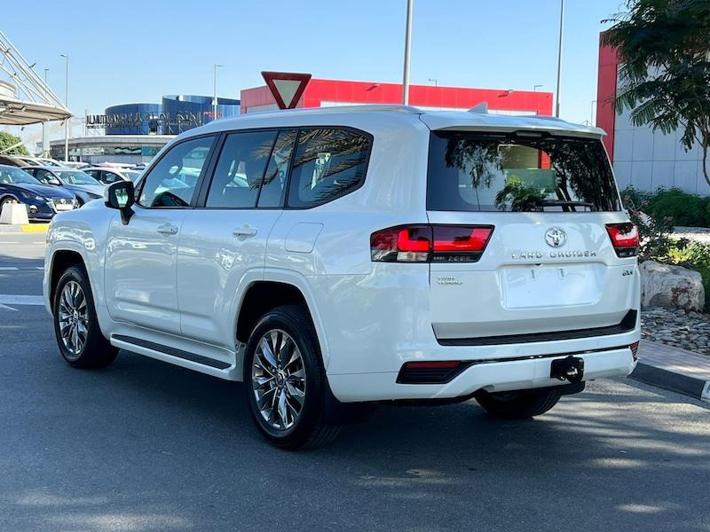 تویوتا لندکروزر GXR 4.0 V6 در ایران؛ بررسی مشخصات و امکانات