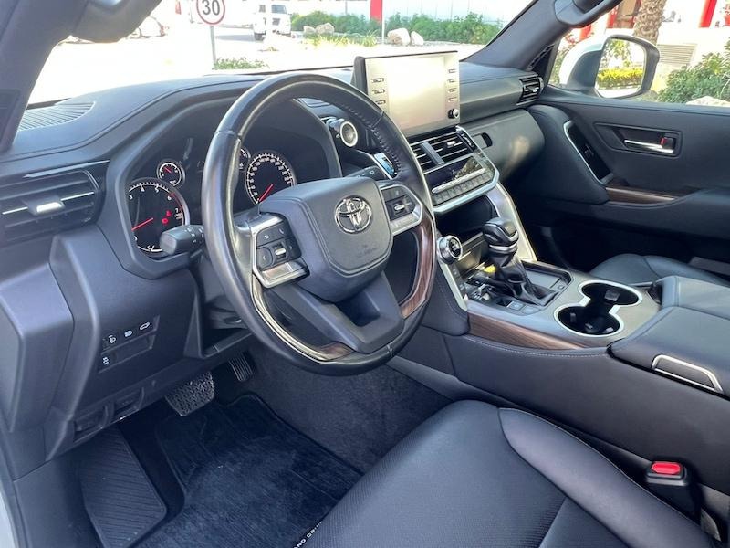 تویوتا لندکروزر GXR 4.0 V6 در ایران؛ بررسی مشخصات و امکانات