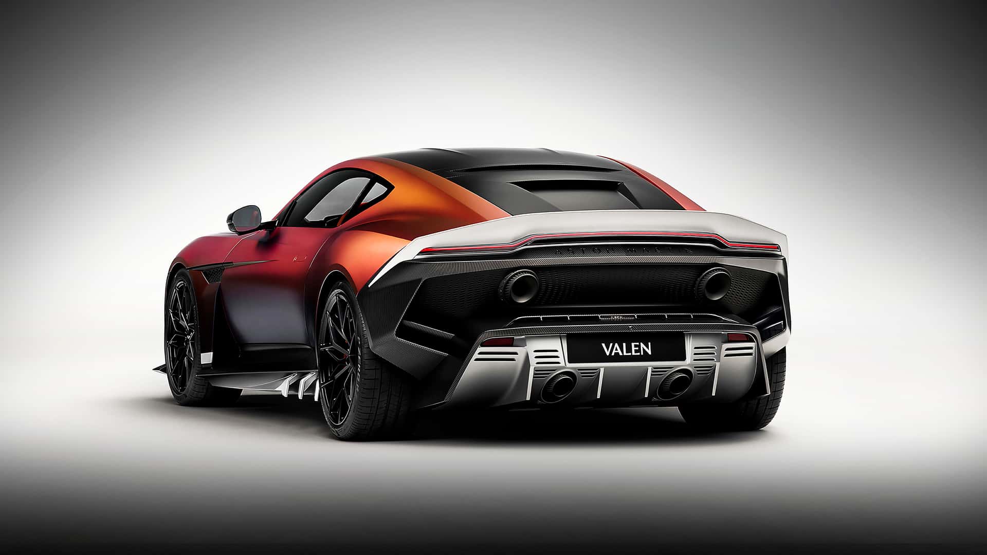 استون مارتین Valen معرفی شد؛ V12 توئینتوربو با 838 اسببخار