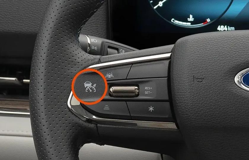 کروز کنترل چیست؟ نحوه کار، انواع و روش استفاده ایمن