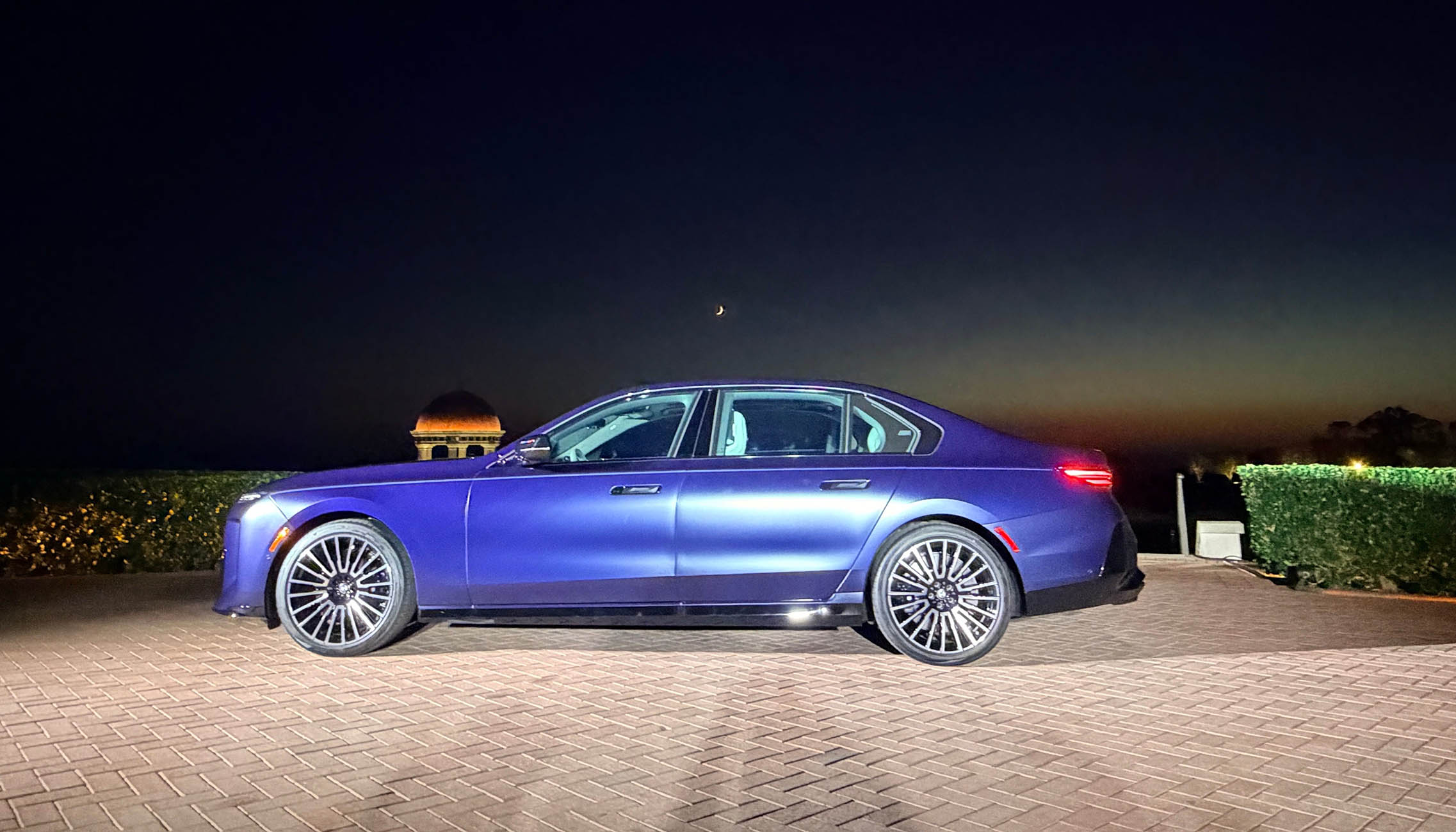 بی ام و M760 xDrive جدید