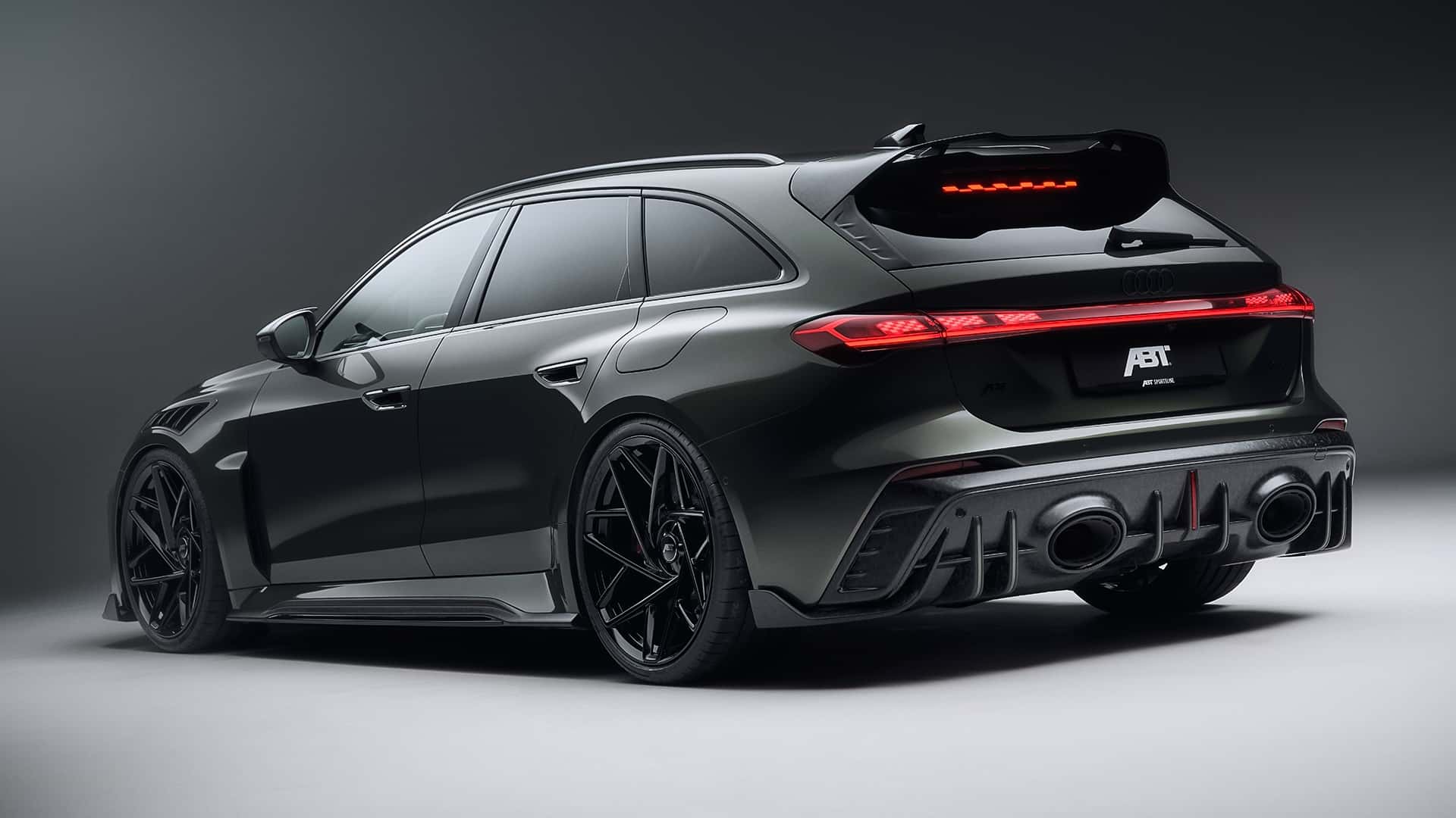 آئودی RS5-R ABT