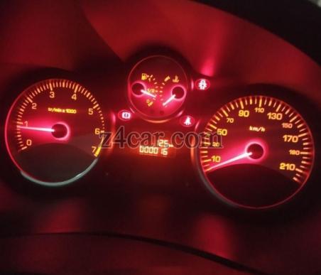 1404 , پژو 207i (سقف فلز) 