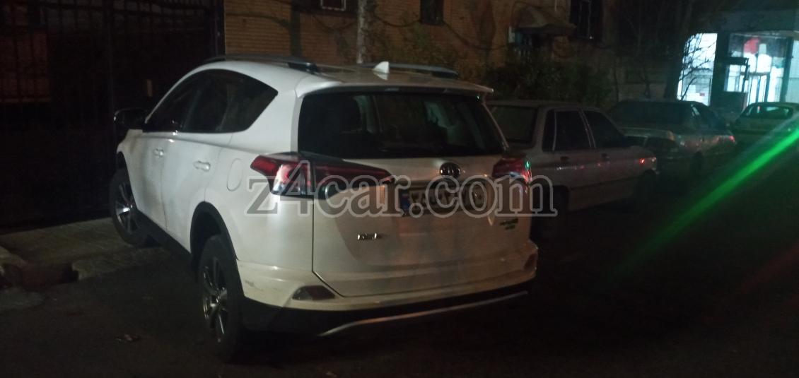 2017 , تویوتا راو4 