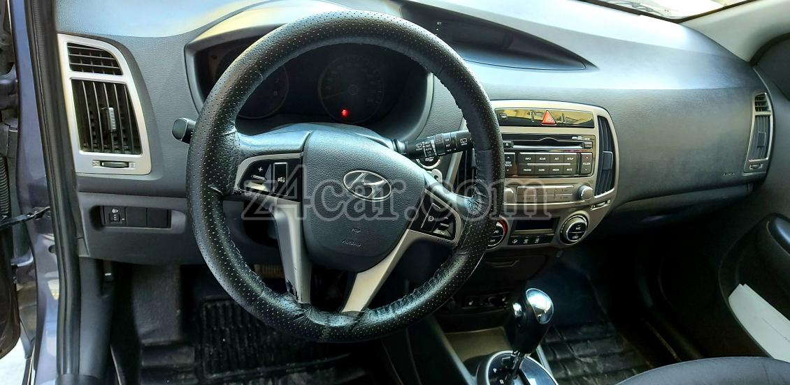 2015 , هیوندای i20 