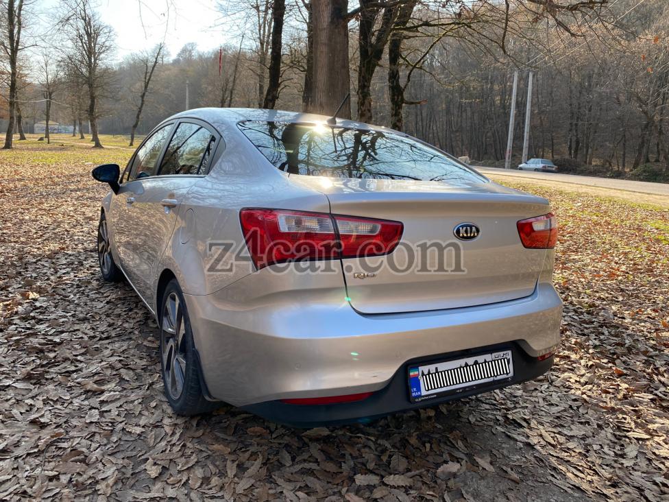 2016 , کیا ریو سدان 