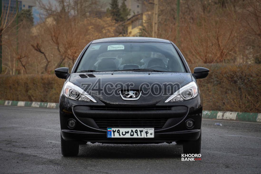 1402 , پژو 207i (سقف شیشه) 