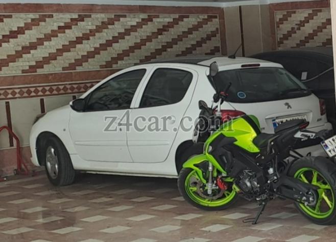 1402 , پژو 207i (سقف شیشه) 