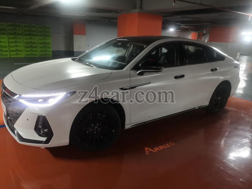 1404 , فونیکس آریزو 8 