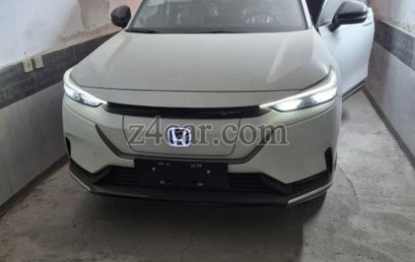  1403 , هوندا eNS1 