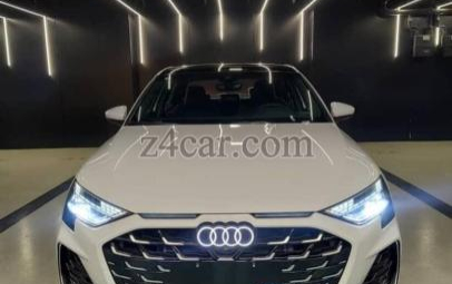  1404 , آئودی A3L 