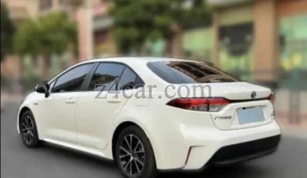 1404 , تویوتا لوین هیبرید (1.8 لیتر اسپرت ادیشن) 